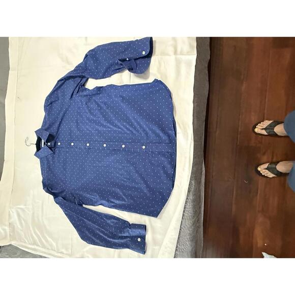 Old Navy Mens The Signature Shirt Size XL Slim Fit Blue - Picture 3 of 5